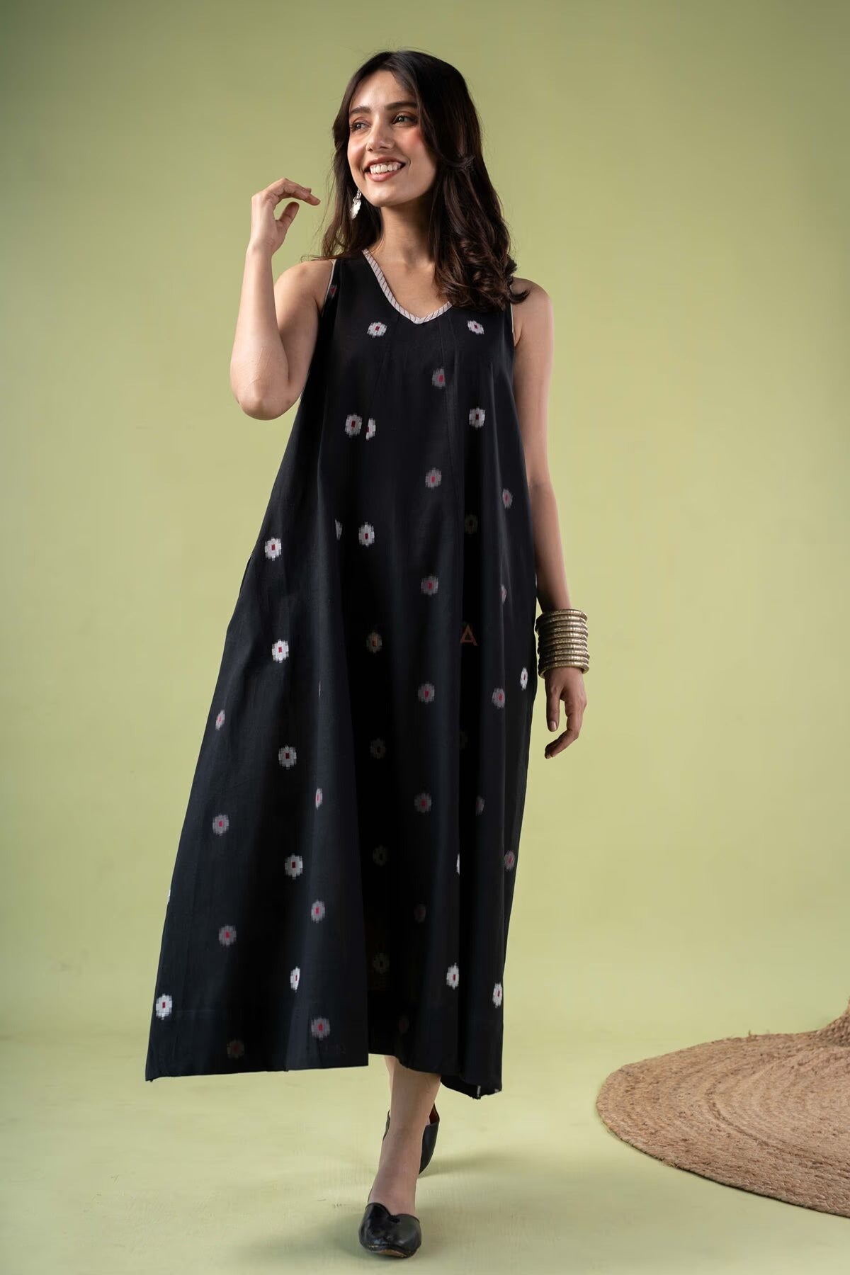 Harini Handloom Cottom Black Dress